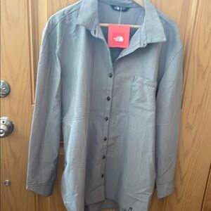 The North Face Women's Heathered Gray Top